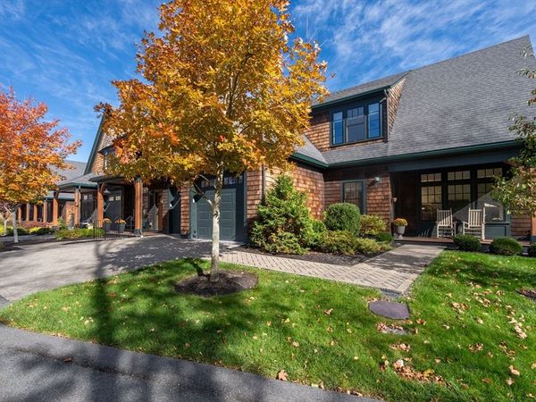 1 Abbey Road, Unit 1, Sherborn, MA 01770