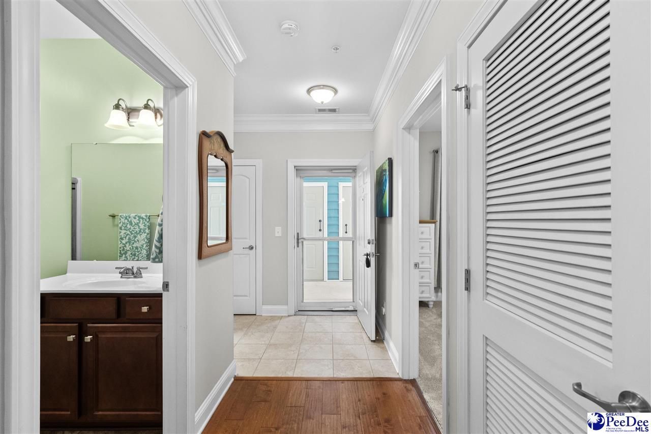 304 Shelby Lawson Dr Photo 6