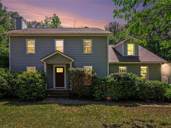 215 Hampton Woods Drive, Fayetteville, GA 30215