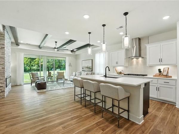 1386 N 163rd Circle, Basehor, KS 66007