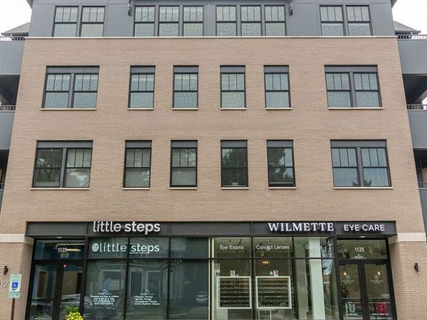 1121 Greenleaf Avenue, Unit 301, Wilmette, IL 60091