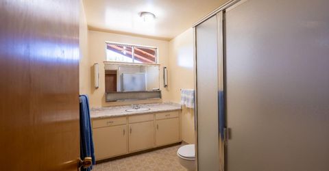 326 W Banbury Dr, Stockton, CA 95207 Photo