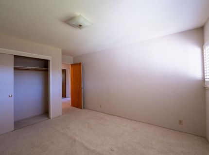 326 W Banbury Dr, Stockton, CA 95207 Photo