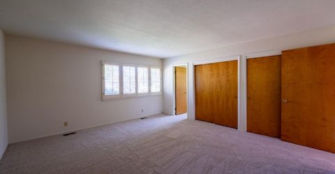 326 W Banbury Dr, Stockton, CA 95207 Photo