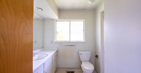 326 W Banbury Dr, Stockton, CA 95207 Photo