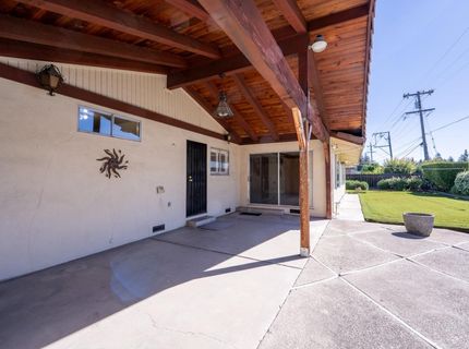 326 W Banbury Dr, Stockton, CA 95207 Photo