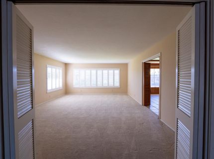 326 W Banbury Dr, Stockton, CA 95207 Photo