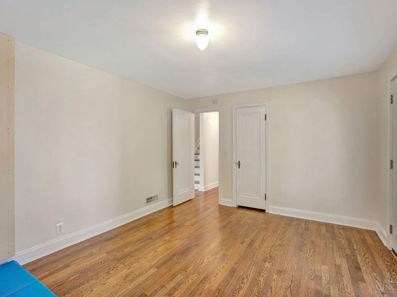 4420 Raceview Avenue, Green Township, OH 45211 Photo 21