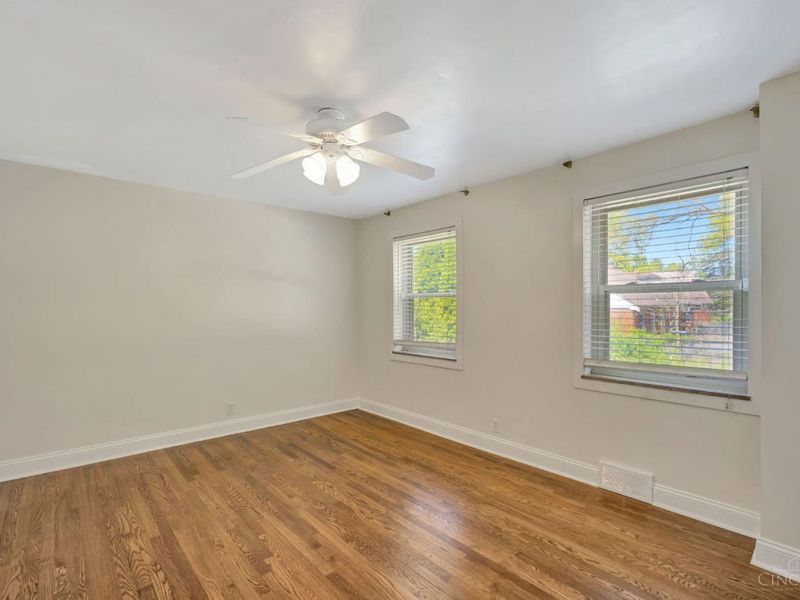 4420 Raceview Avenue, Green Township, OH 45211 Photo 24