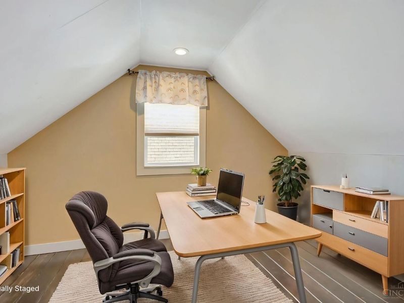 4420 Raceview Avenue, Green Township, OH 45211 Photo 30