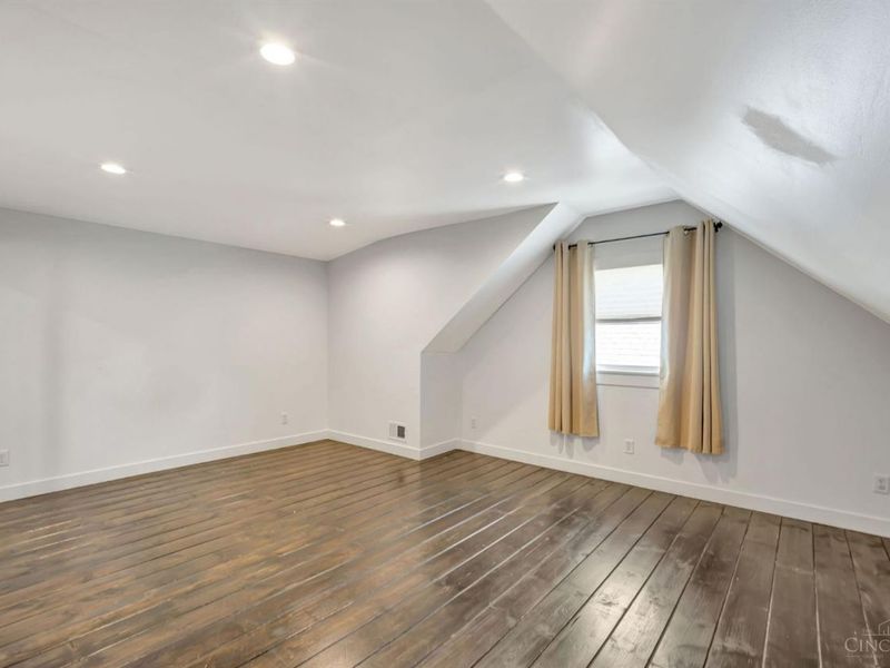 4420 Raceview Avenue, Green Township, OH 45211 Photo 34