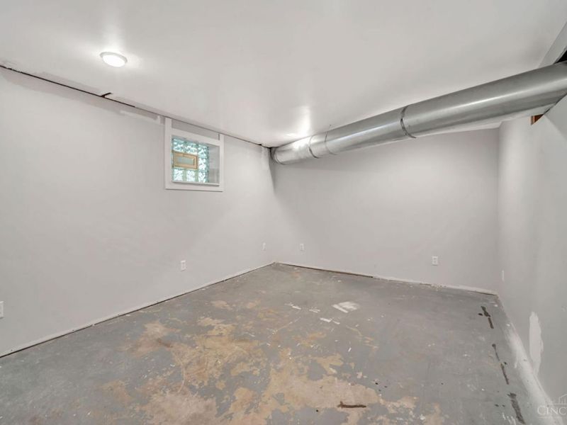 4420 Raceview Avenue, Green Township, OH 45211 Photo 40