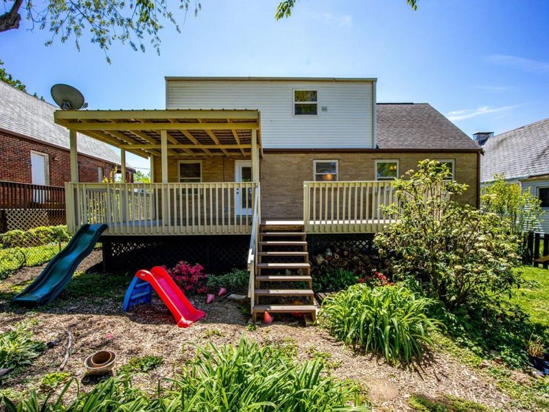 4420 Raceview Avenue, Green Township, OH 45211 Photo 43