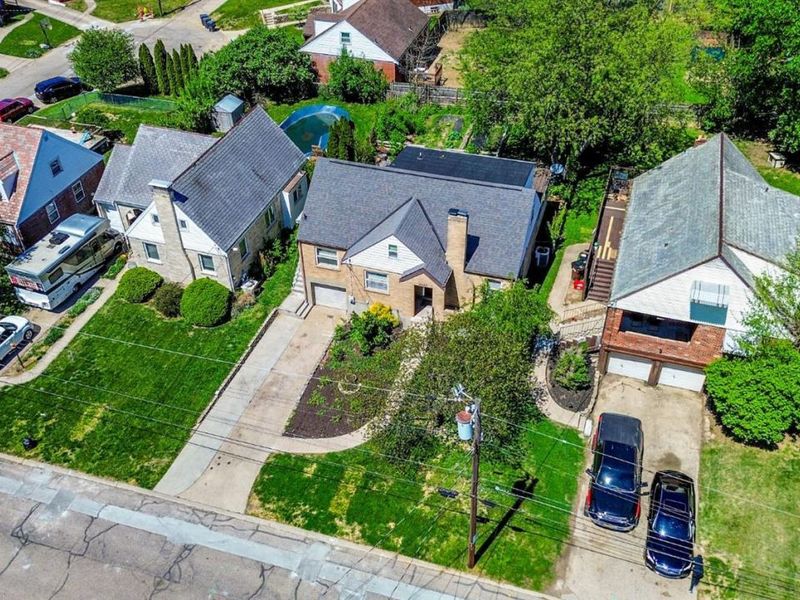 4420 Raceview Avenue, Green Township, OH 45211 Photo 48