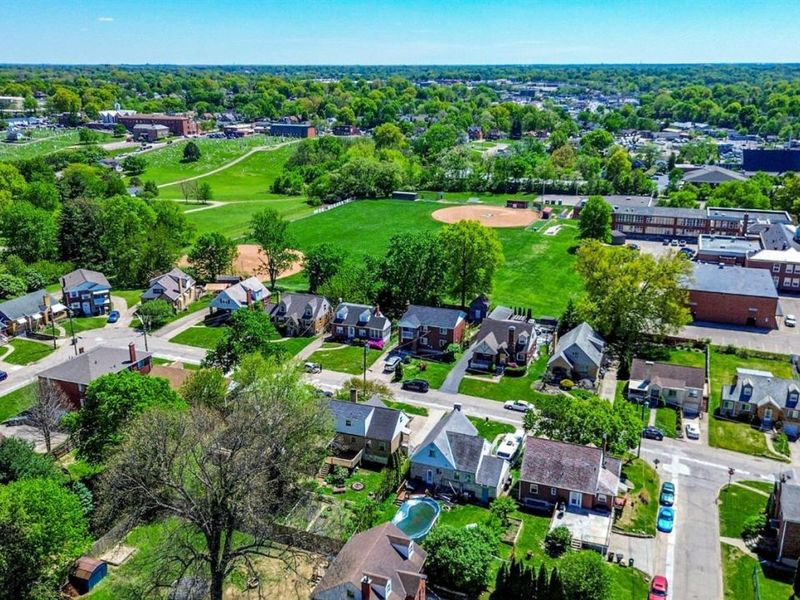 4420 Raceview Avenue, Green Township, OH 45211 Photo 54