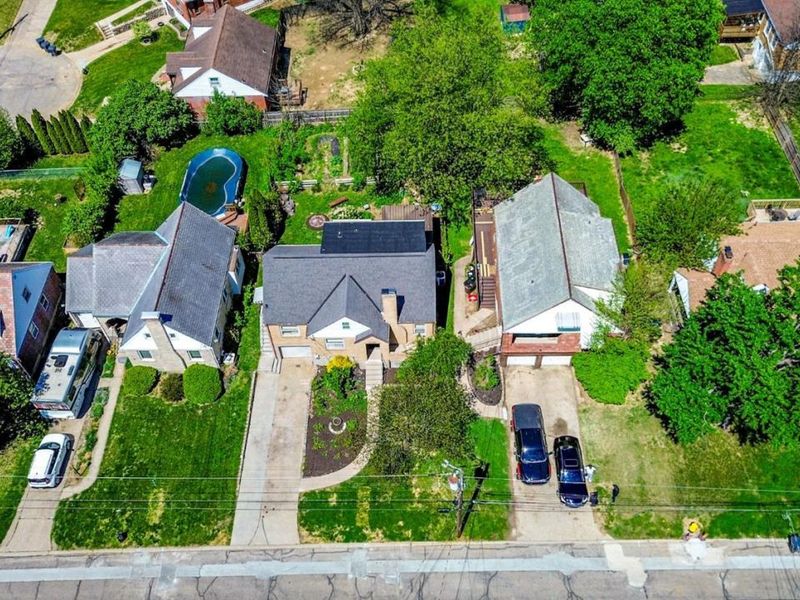 4420 Raceview Avenue, Green Township, OH 45211 Photo 57