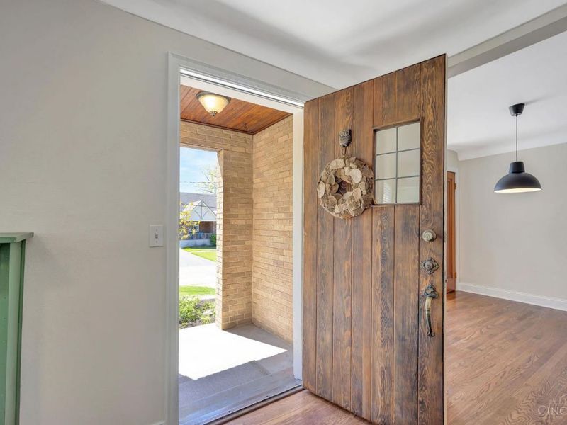 4420 Raceview Avenue, Green Township, OH 45211 Photo 7