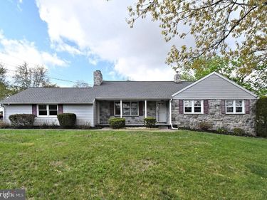 2034 SUNNYSIDE AVENUE , POTTSTOWN, PA 19464