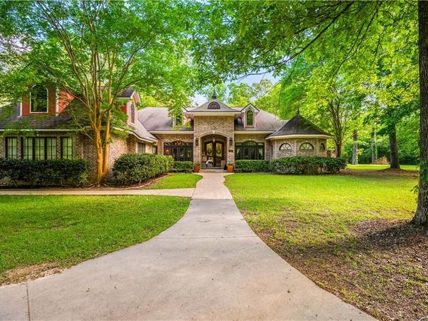 543 ELMUS PAUL Road, Pineville, LA 71360