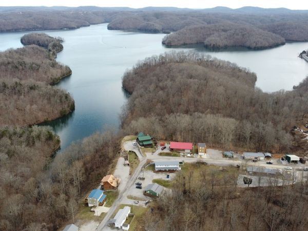 225 Bill Hunter Rd, Celina, TN 38551