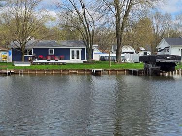 10866 Colony Road, Putnam Twp, MI 48169