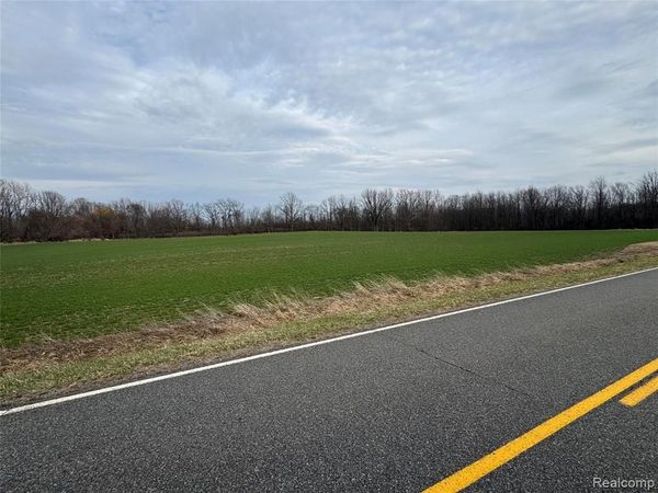 W dewey Street, Owosso, MI 48867