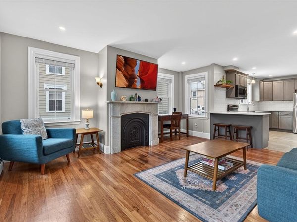 49 Essex St, Unit 1L, Salem, MA 01970