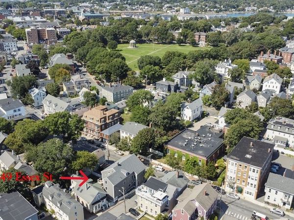 49 Essex St, Unit 1L, Salem, MA 01970