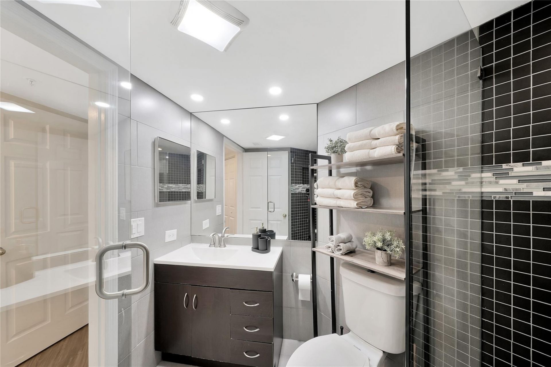 2005 SE 10th Avenue, Unit 419, Fort Lauderdale, FL 33316 Photo