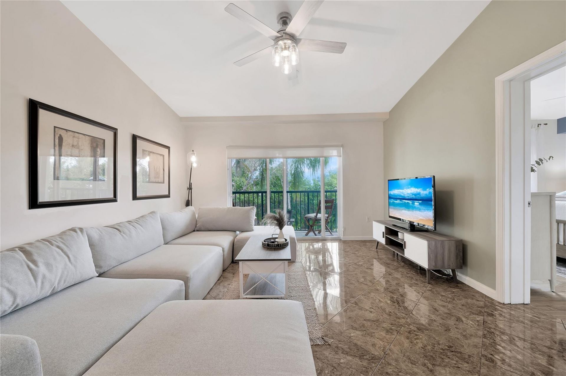 2005 SE 10th Avenue, Unit 419, Fort Lauderdale, FL 33316 Photo