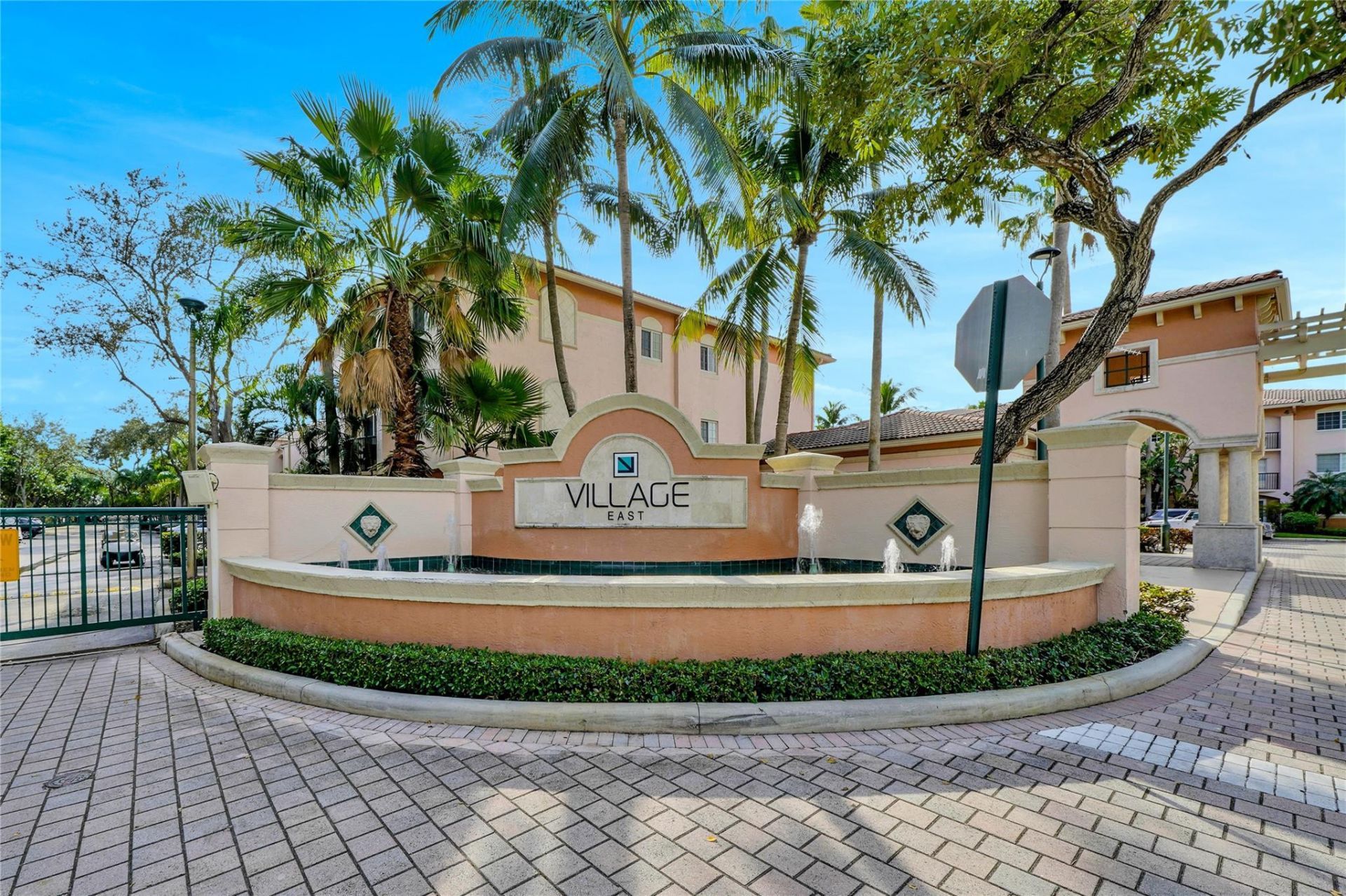 2005 SE 10th Avenue, Unit 419, Fort Lauderdale, FL 33316 Photo