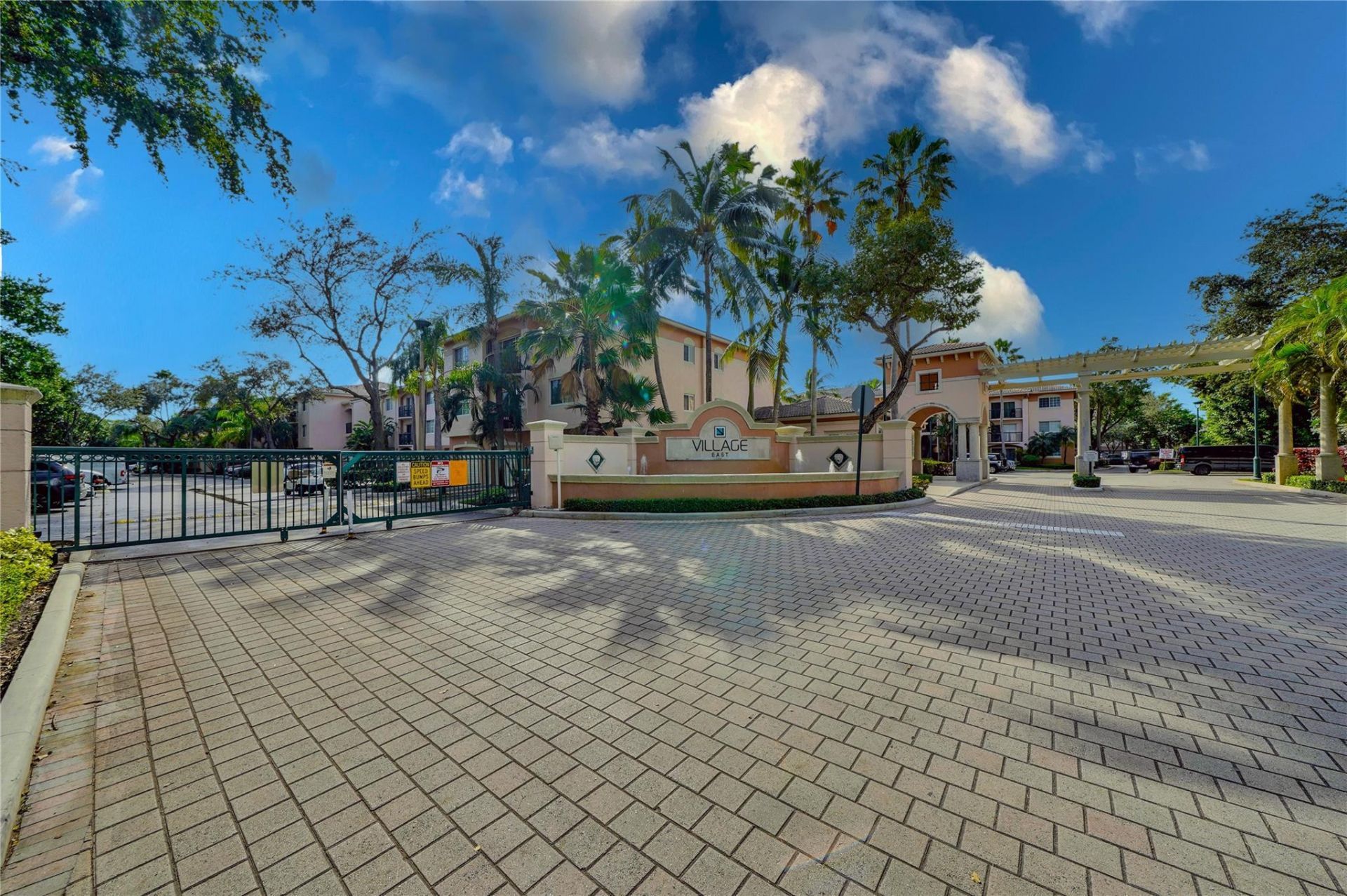 2005 SE 10th Avenue, Unit 419, Fort Lauderdale, FL 33316 Photo
