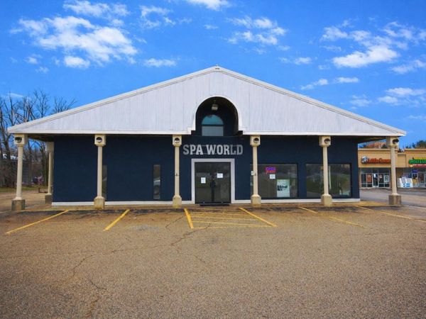 13240 US-131 Highway, Schoolcraft, MI 49087