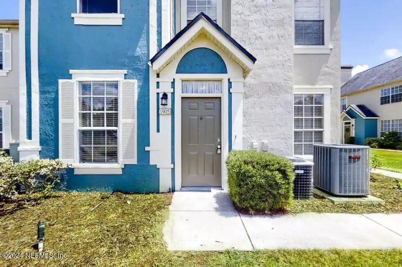 13703 Richmond Park Drive N, Unit 1905, Jacksonville, FL 32224 Main Photo