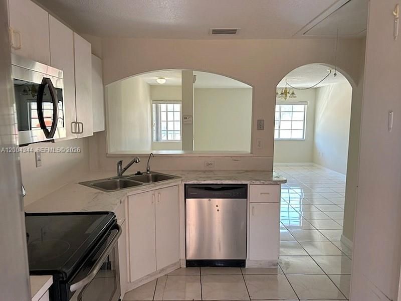 8412 NW 103rd St, Unit 201J, Hialeah Gardens, FL 33016 Photo