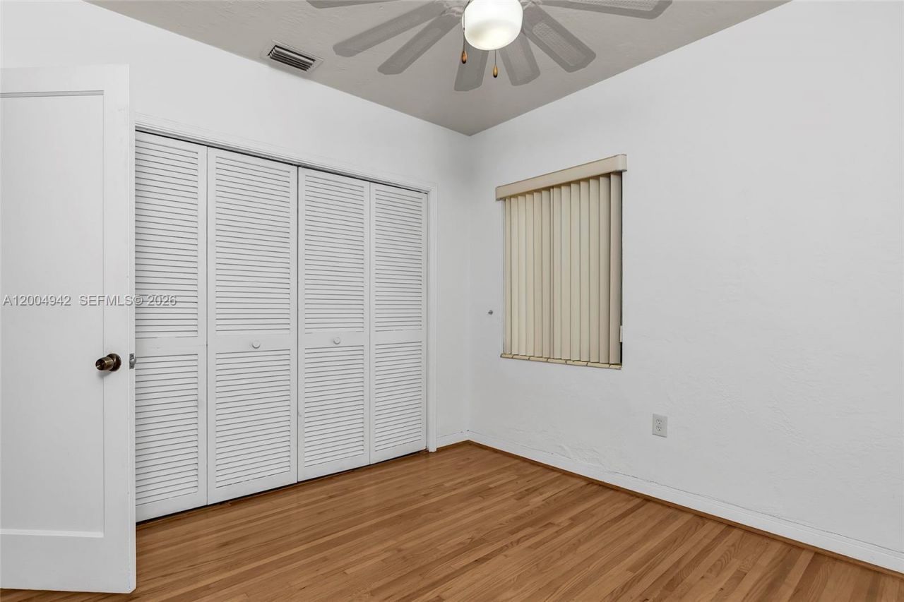 3694 NW 20th St , Miami, FL 33142 Photo