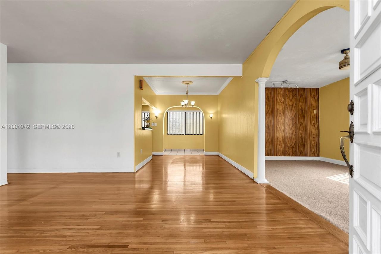 3694 NW 20th St , Miami, FL 33142 Photo