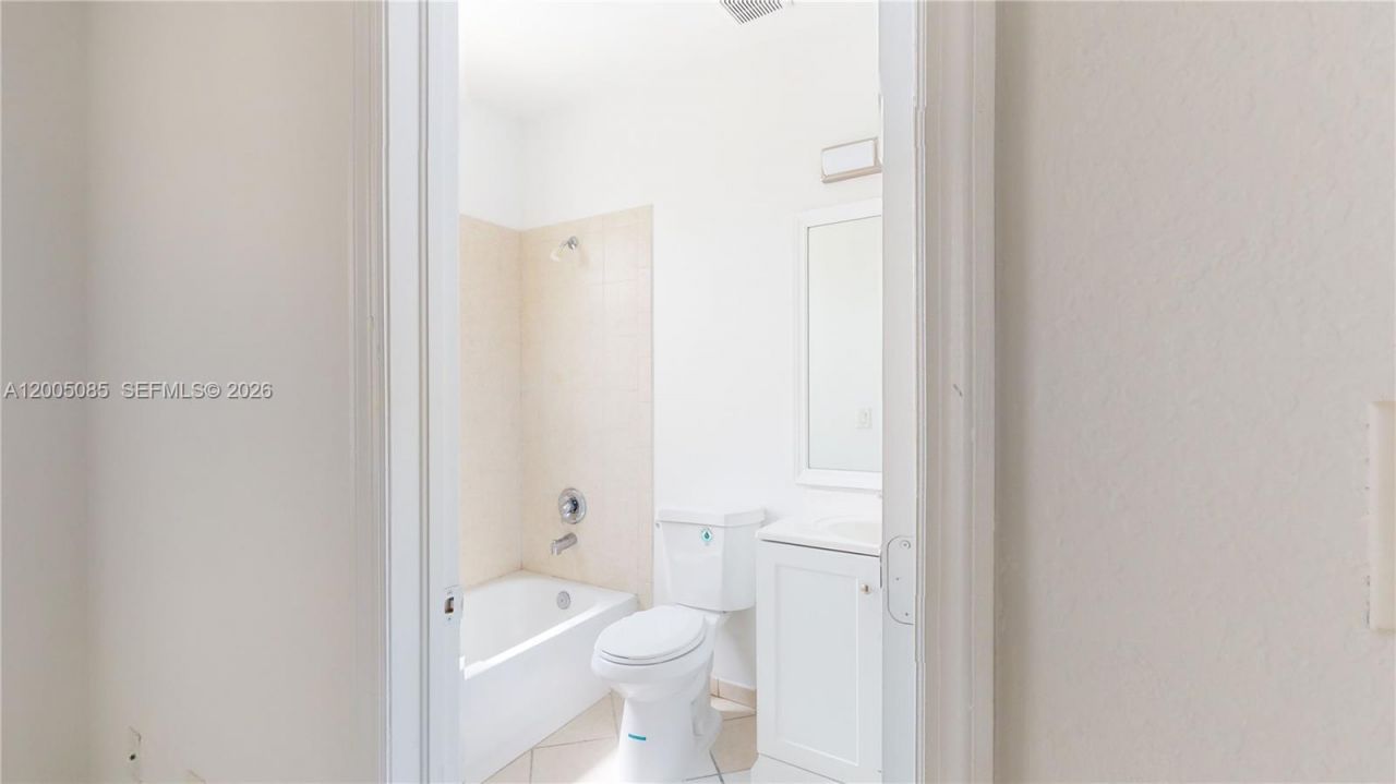 2929 SE 2nd St , Unit 7, Homestead, FL 33033 Photo