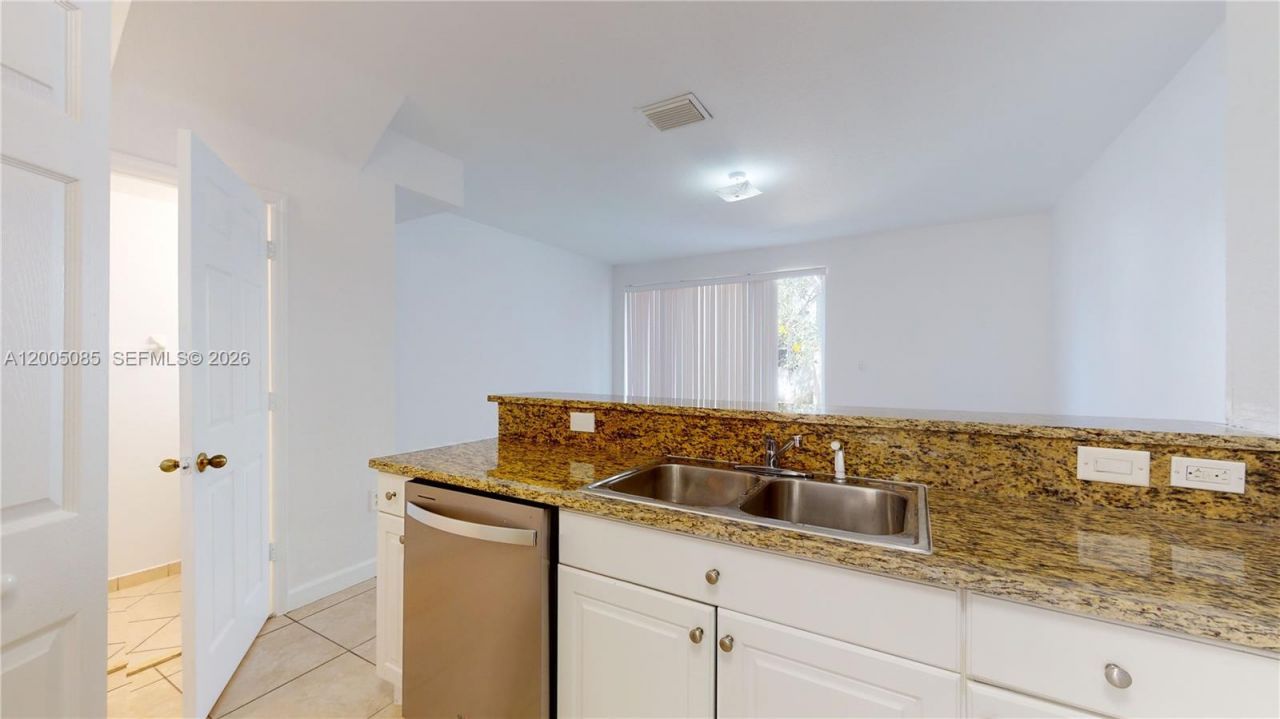 2929 SE 2nd St , Unit 7, Homestead, FL 33033 Photo