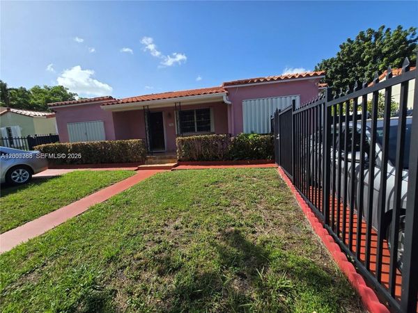 1765 SW 21st St, Unit 3, Miami, FL 33145