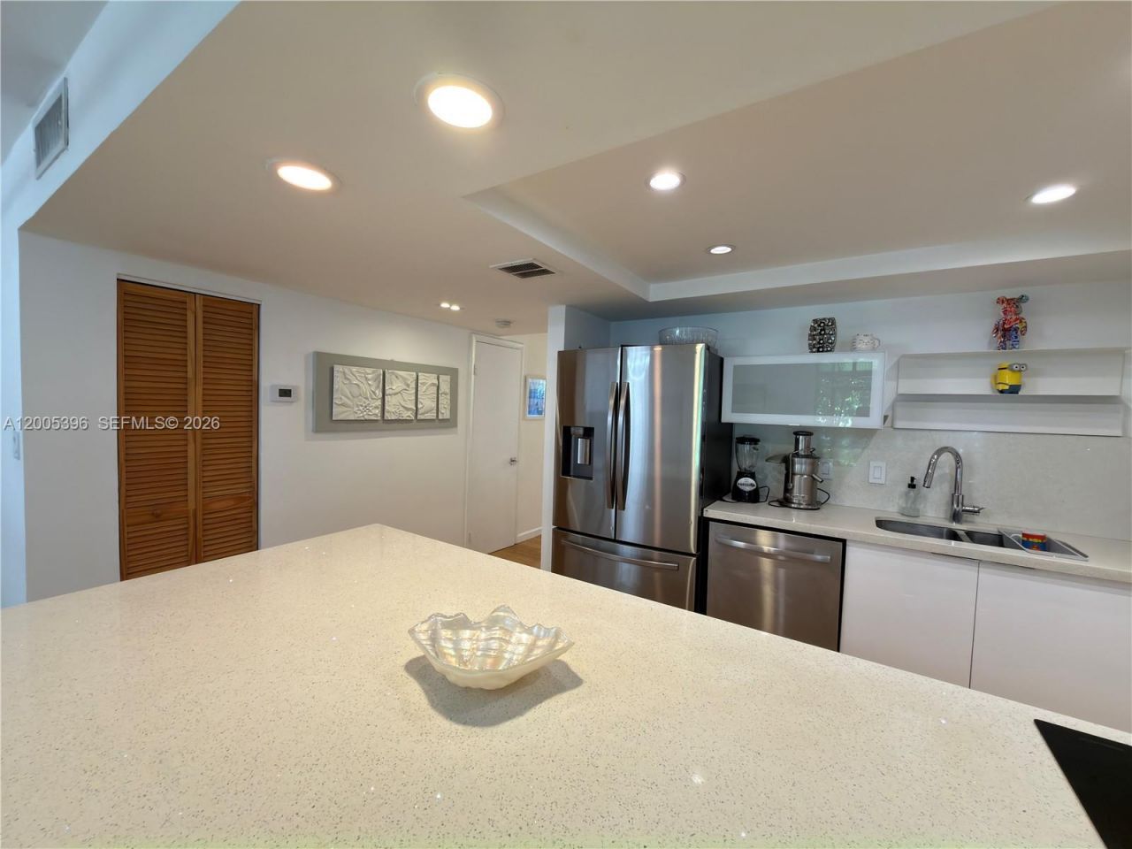 1001 Three Islands Blvd, Unit 31, Hallandale Beach, FL 33009 Photo