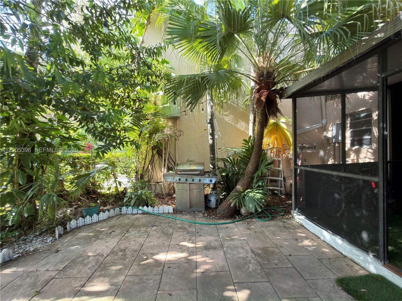 1001 Three Islands Blvd, Unit 31, Hallandale Beach, FL 33009 Photo