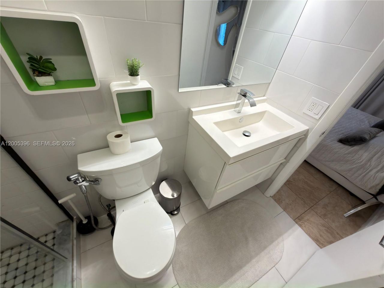 1001 Three Islands Blvd, Unit 31, Hallandale Beach, FL 33009 Photo