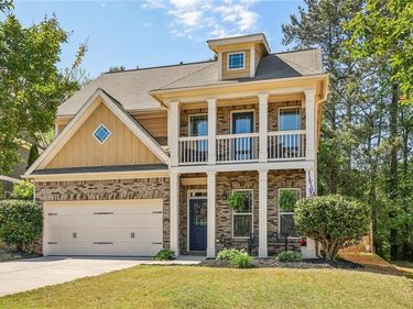 4819 Clarkstone Drive , Flowery Branch, GA 30542
