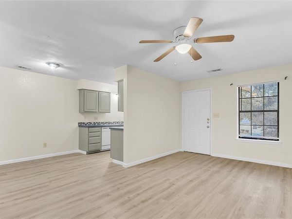 211 W Trinity Street, Unit D, Forney, TX 75126