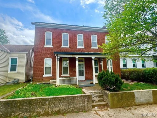 608 Adams , Quincy, IL 62301