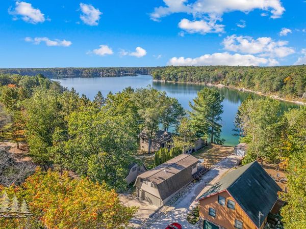 6122 Beach Drive, Johannesburg, MI 49751