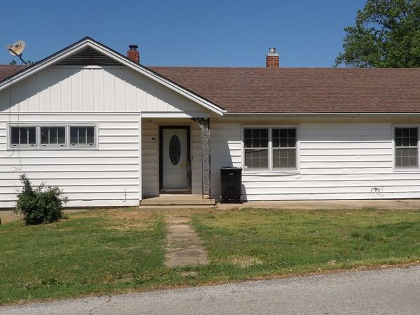 606 Bohn Street, Rosiclare, IL 62982