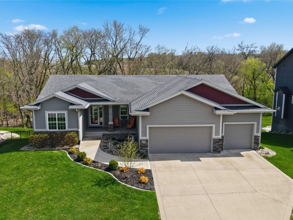 1009 Baileys Grove Drive, Adel, IA 50003