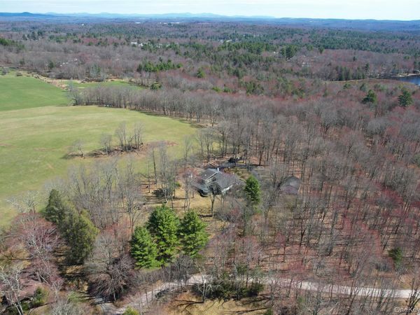 8 W Delaware Place Extension, Smallwood, NY 12778